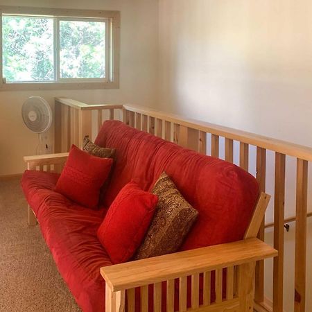 Rustic Retreat With Deck Steps From Lake Almanor! Villa Exterior photo