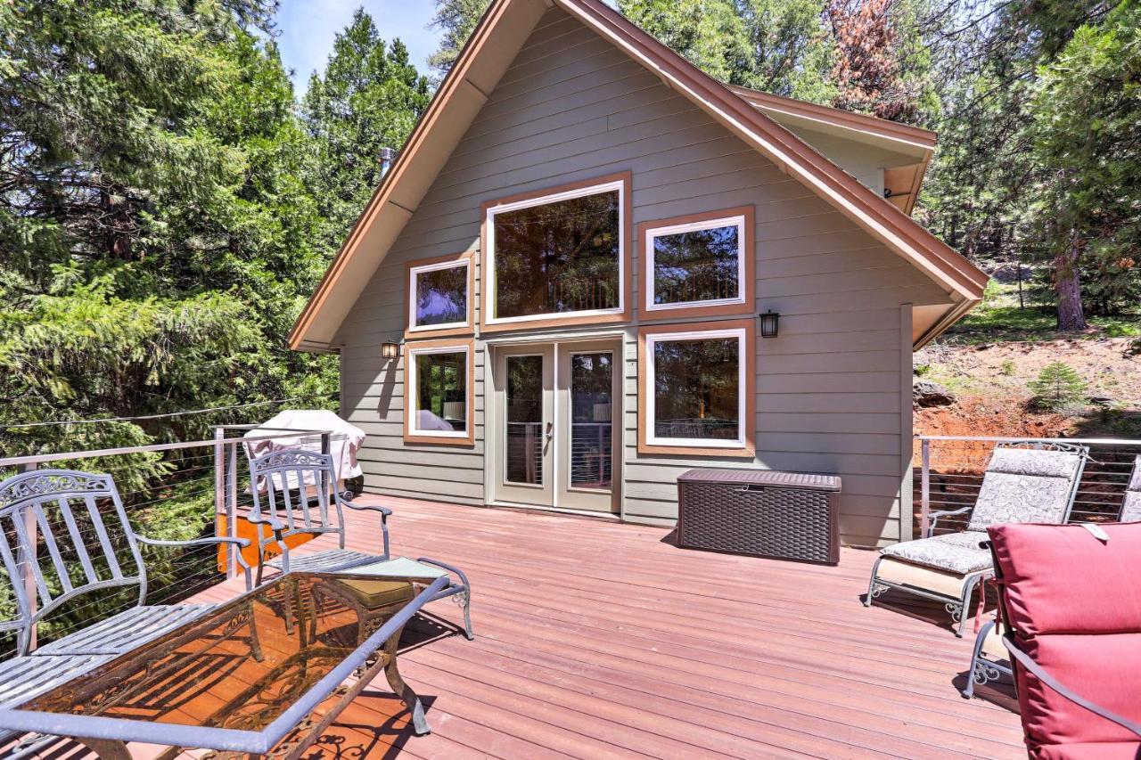 Rustic Retreat With Deck Steps From Lake Almanor! Villa Exterior photo